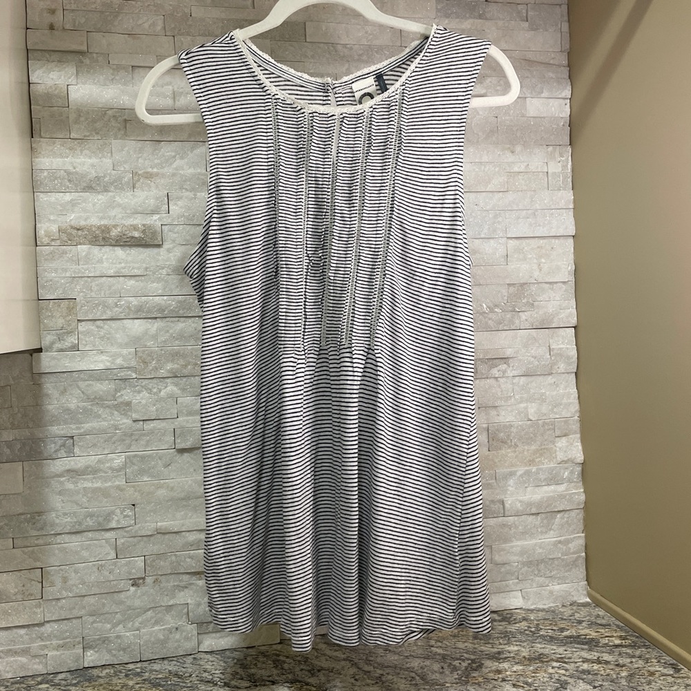 Anthropologie Akemi + Kin Pinticked Top Striped Black White Sleeveless. Small